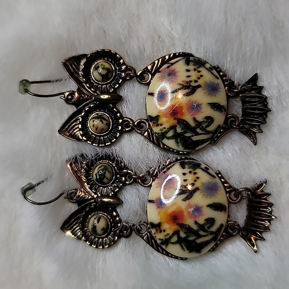 OWL Earrings - Antiqued brass